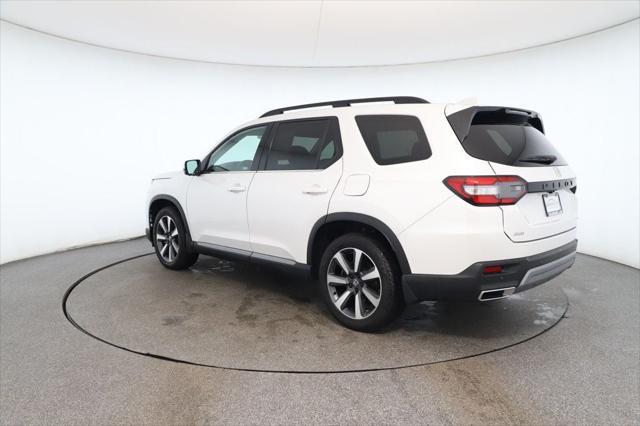 used 2023 Honda Pilot car, priced at $39,995