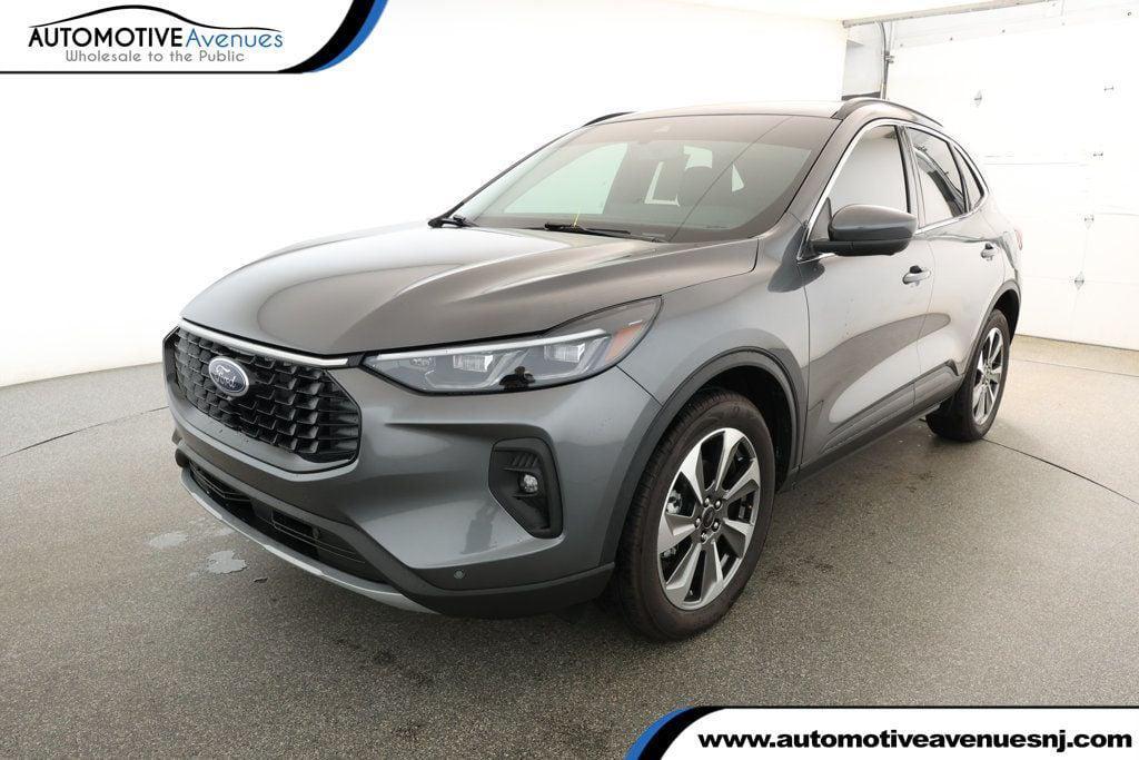 used 2024 Ford Escape car, priced at $28,995