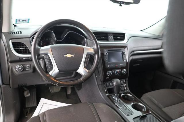 used 2015 Chevrolet Traverse car, priced at $11,495