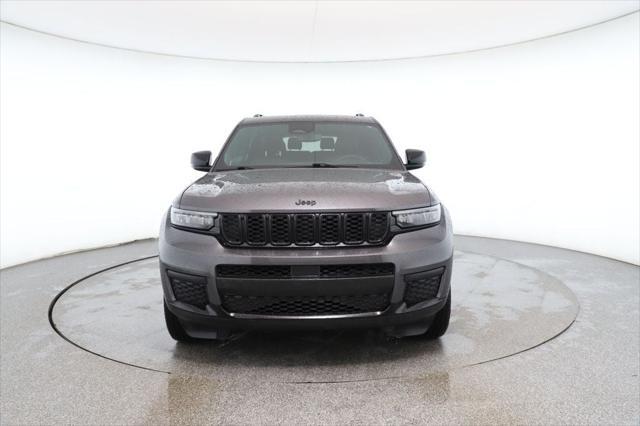 used 2023 Jeep Grand Cherokee L car, priced at $33,995