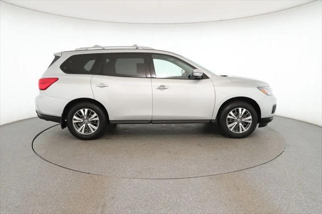 used 2020 Nissan Pathfinder car, priced at $17,495