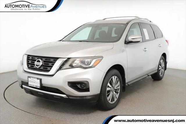 used 2020 Nissan Pathfinder car, priced at $17,495