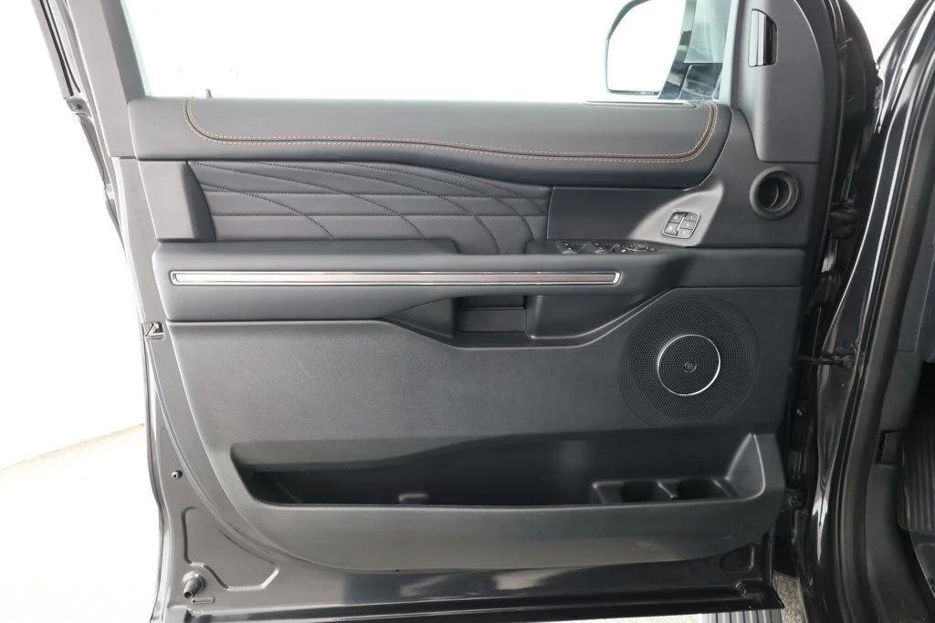 used 2023 Ford Expedition car, priced at $58,695