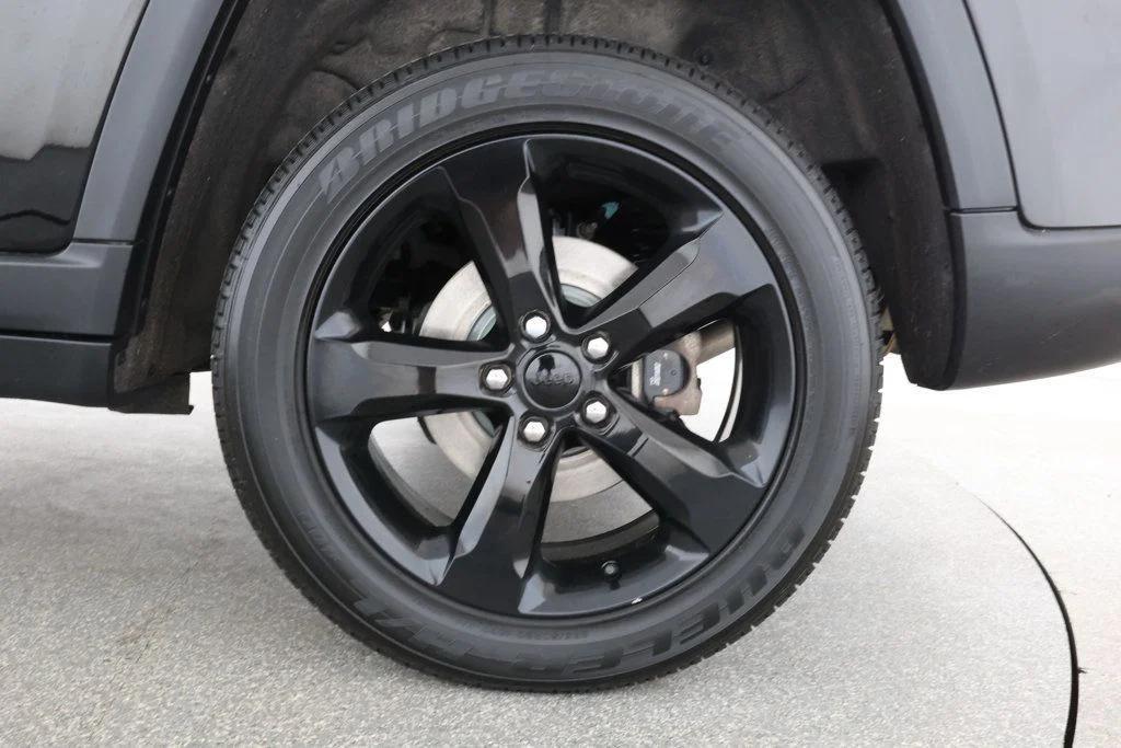 used 2023 Jeep Grand Cherokee car, priced at $30,695