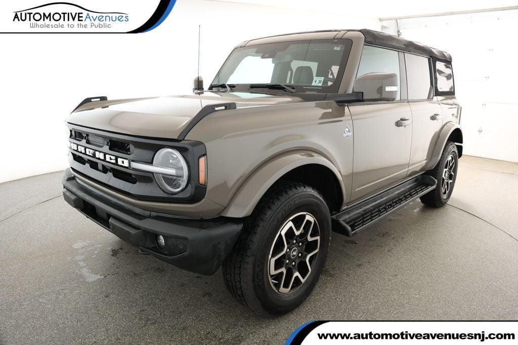 used 2025 Ford Bronco car, priced at $49,495