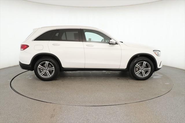 used 2022 Mercedes-Benz GLC 300 car, priced at $26,495