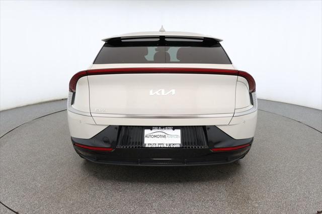 used 2022 Kia EV6 car, priced at $21,995