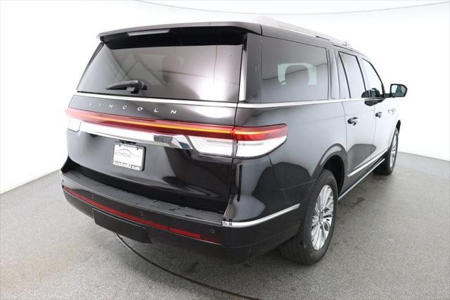 used 2022 Lincoln Navigator car, priced at $43,995