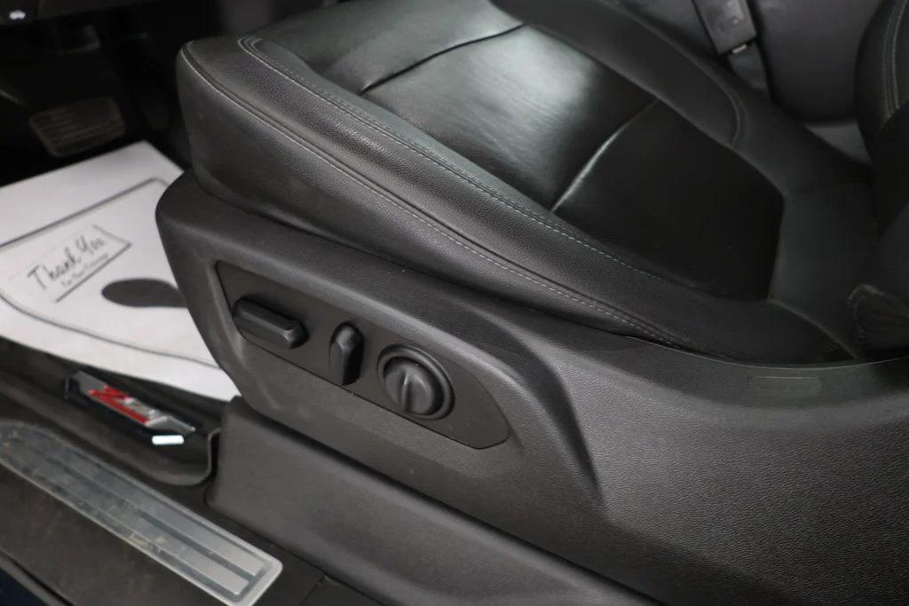 used 2021 Chevrolet Silverado 1500 car, priced at $36,695