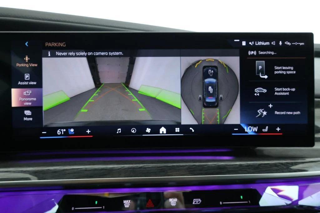 used 2024 BMW i7 car, priced at $71,495