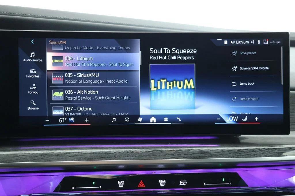 used 2024 BMW i7 car, priced at $71,495