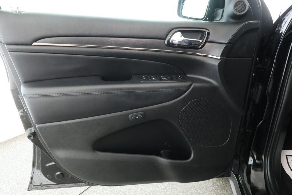 used 2021 Jeep Grand Cherokee car, priced at $25,995