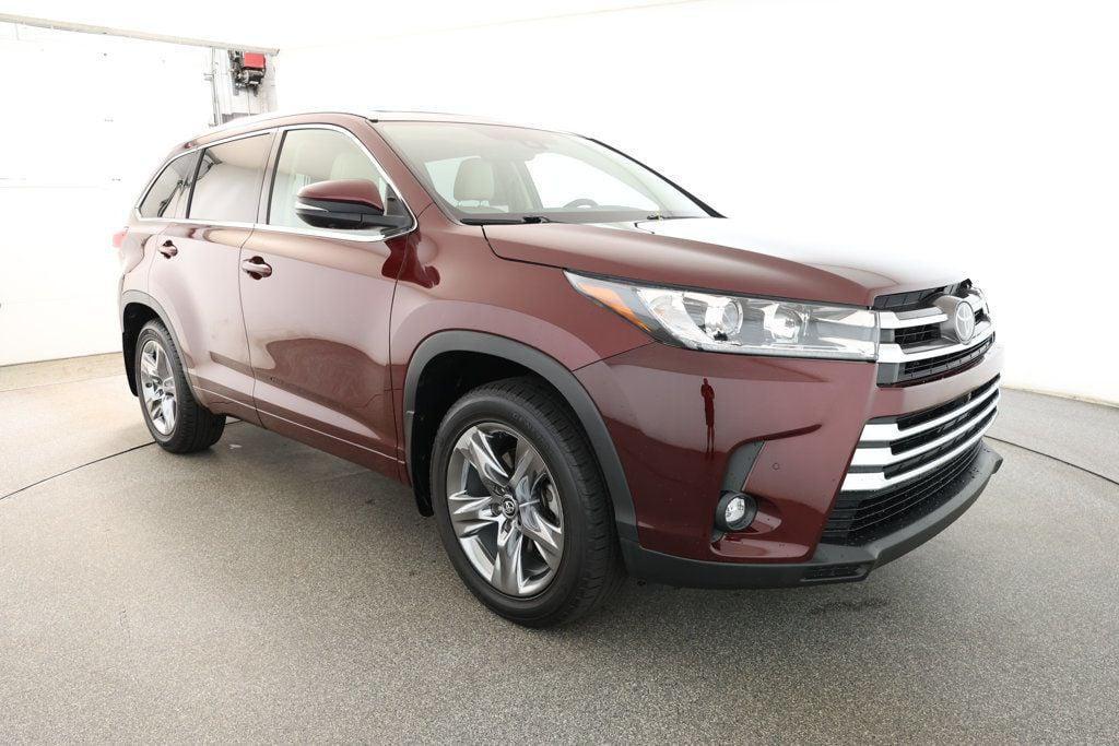 used 2019 Toyota Highlander car, priced at $30,795