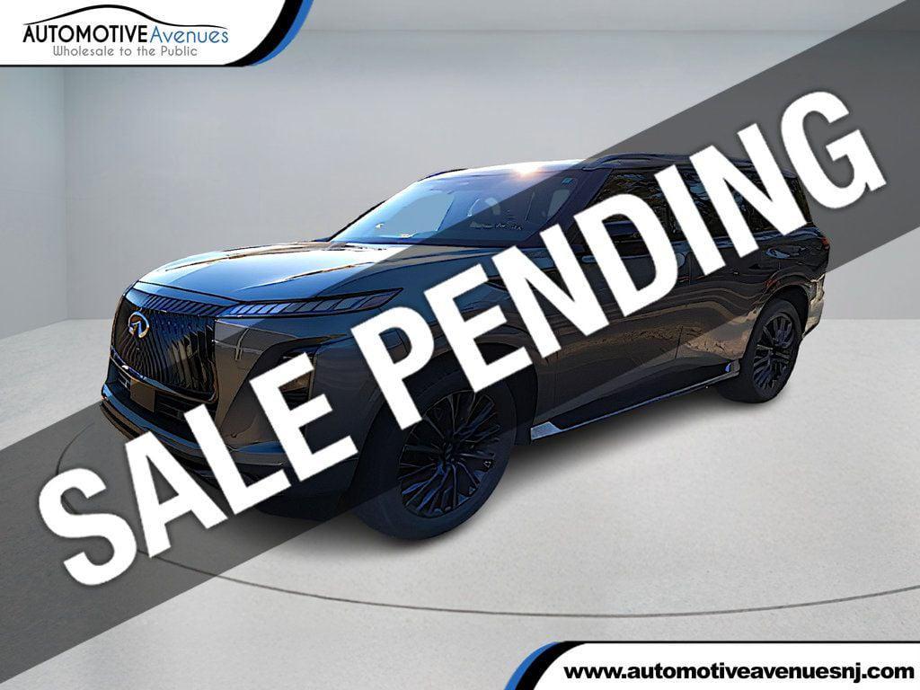 used 2025 INFINITI QX80 car, priced at $80,495