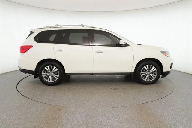 used 2020 Nissan Pathfinder car, priced at $15,995