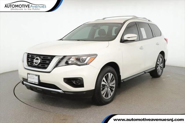 used 2020 Nissan Pathfinder car, priced at $15,995