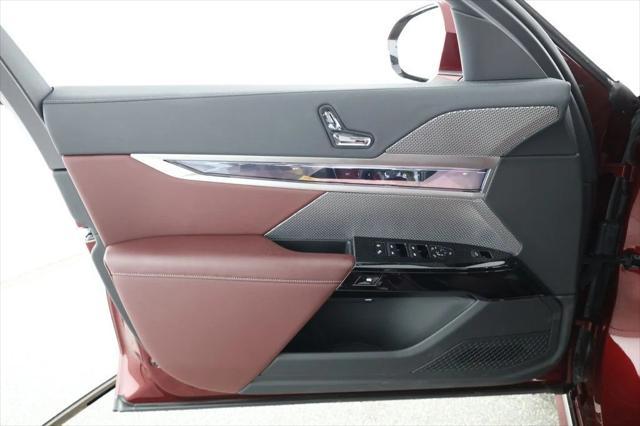 used 2024 BMW i7 car, priced at $75,995