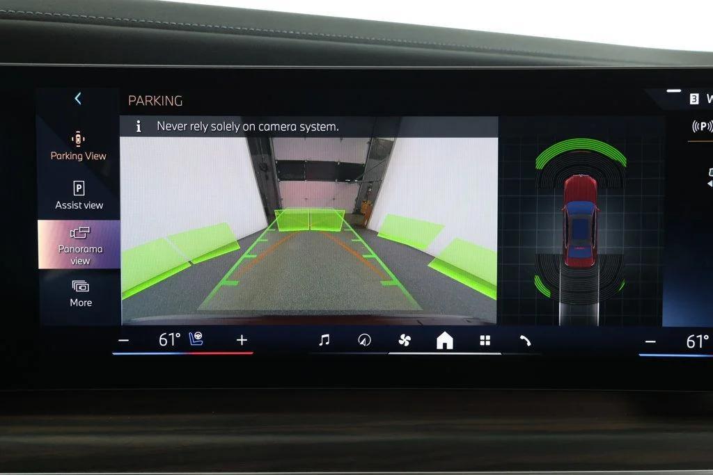 used 2024 BMW i7 car, priced at $72,295