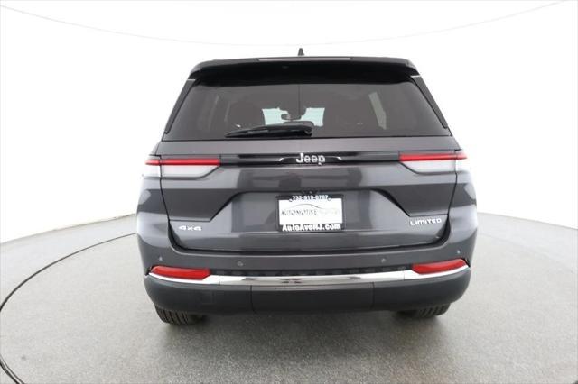 used 2022 Jeep Grand Cherokee car, priced at $31,295