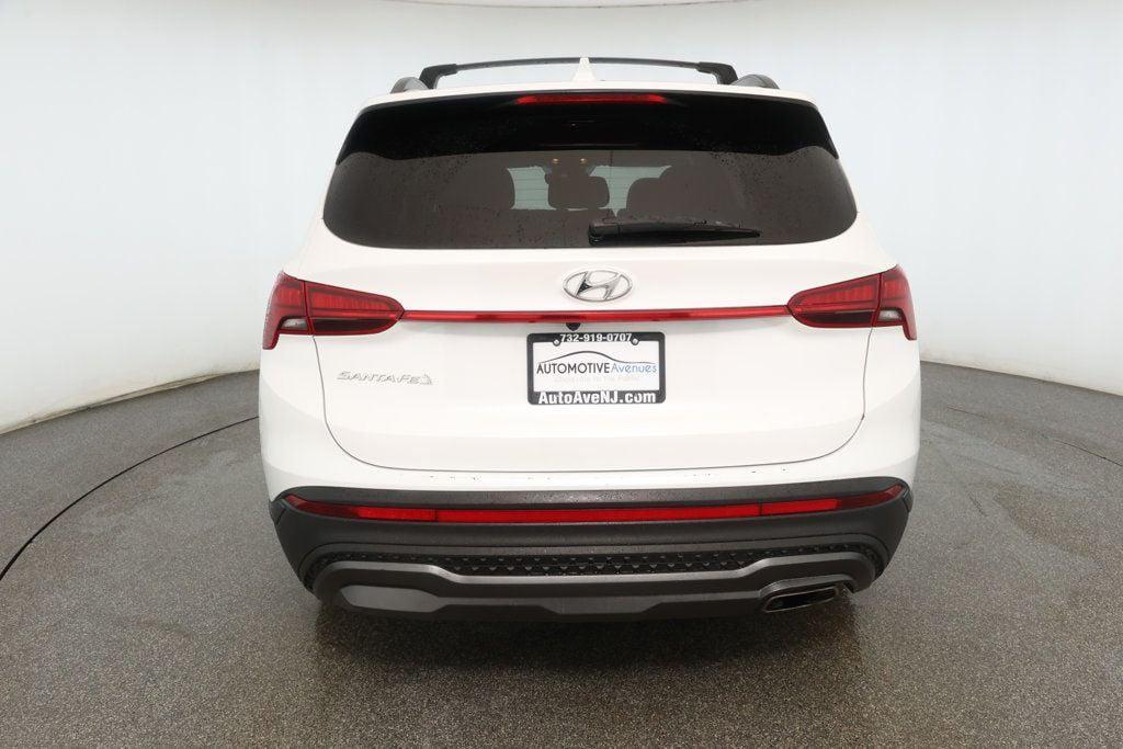 used 2022 Hyundai Santa Fe car, priced at $16,495