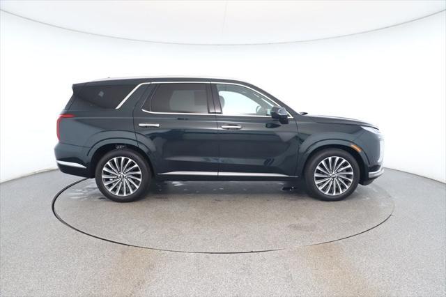 used 2025 Hyundai Palisade car, priced at $47,995