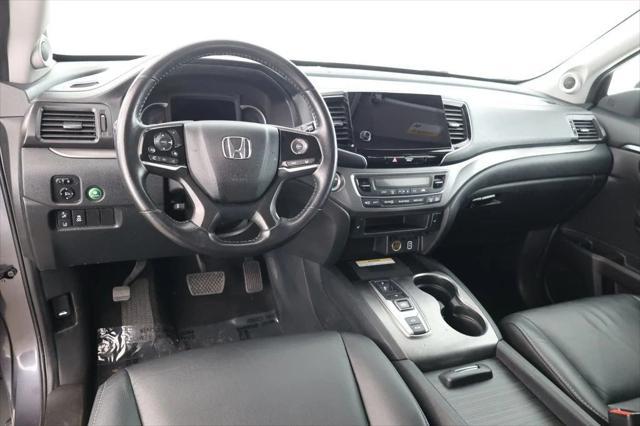 used 2022 Honda Pilot car, priced at $27,495