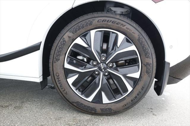 used 2023 Kia EV6 car, priced at $25,995