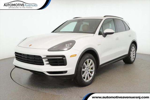 used 2022 Porsche Cayenne E-Hybrid car, priced at $53,995