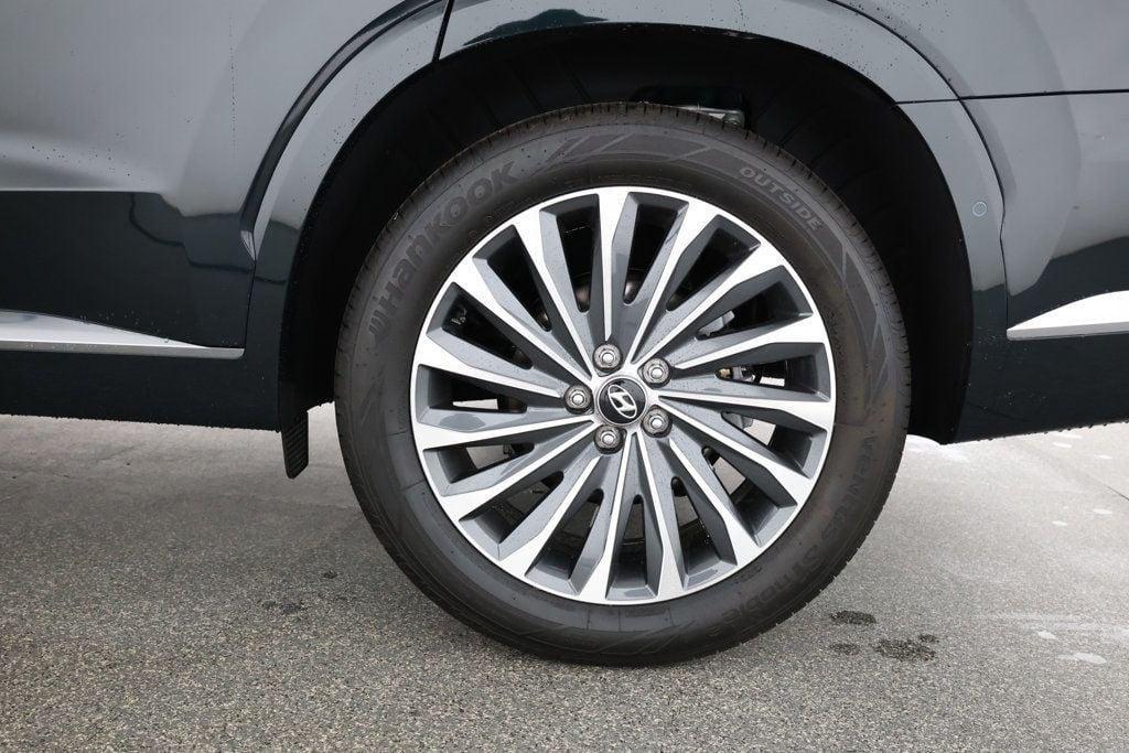 used 2025 Hyundai Palisade car, priced at $44,995