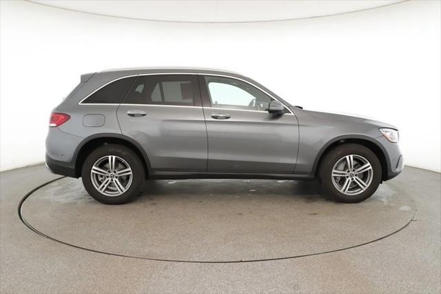 used 2022 Mercedes-Benz GLC 300 car, priced at $26,995