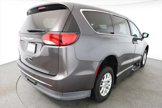 used 2020 Chrysler Pacifica car, priced at $33,495