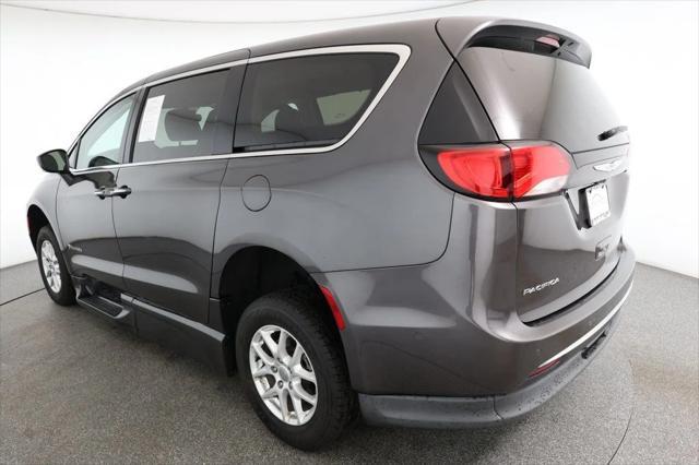 used 2020 Chrysler Pacifica car, priced at $33,495