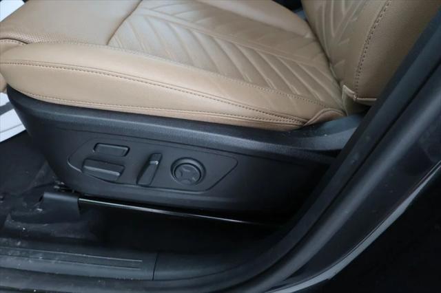 used 2024 Kia Sorento car, priced at $35,995