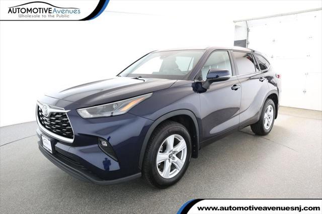 used 2024 Toyota Highlander car, priced at $35,495