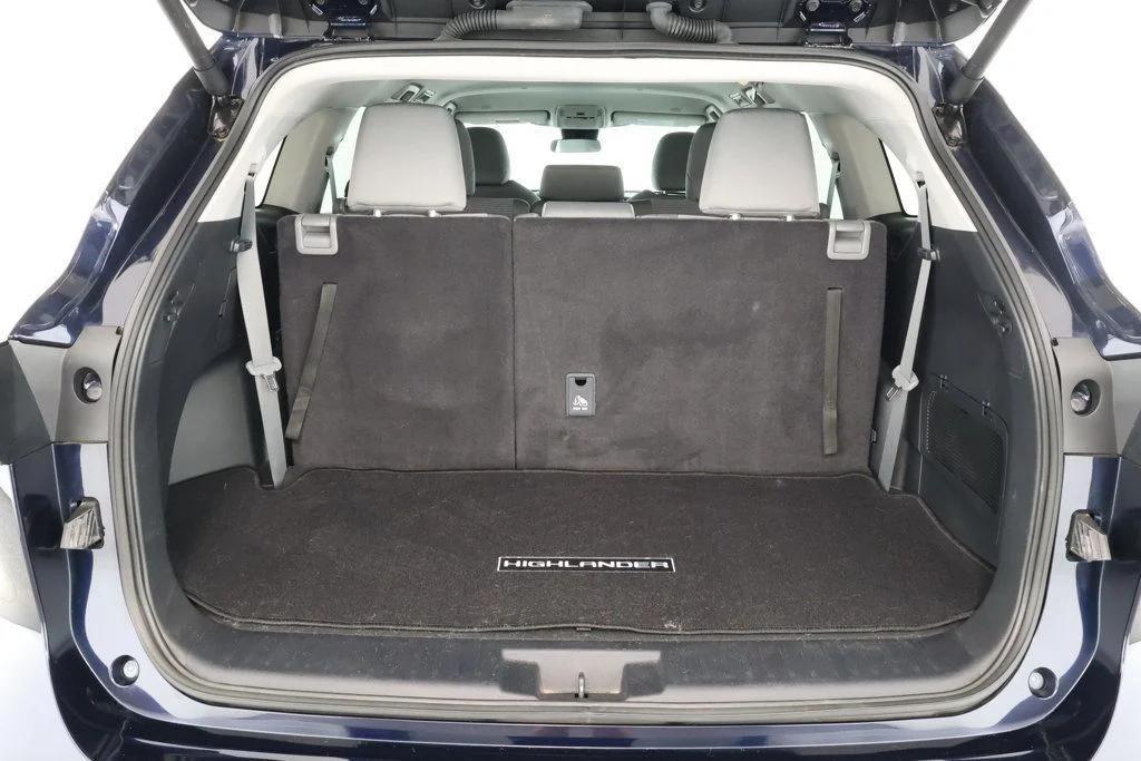 used 2024 Toyota Highlander car, priced at $35,495