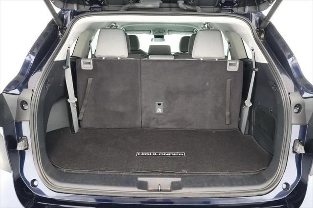 used 2024 Toyota Highlander car, priced at $35,495