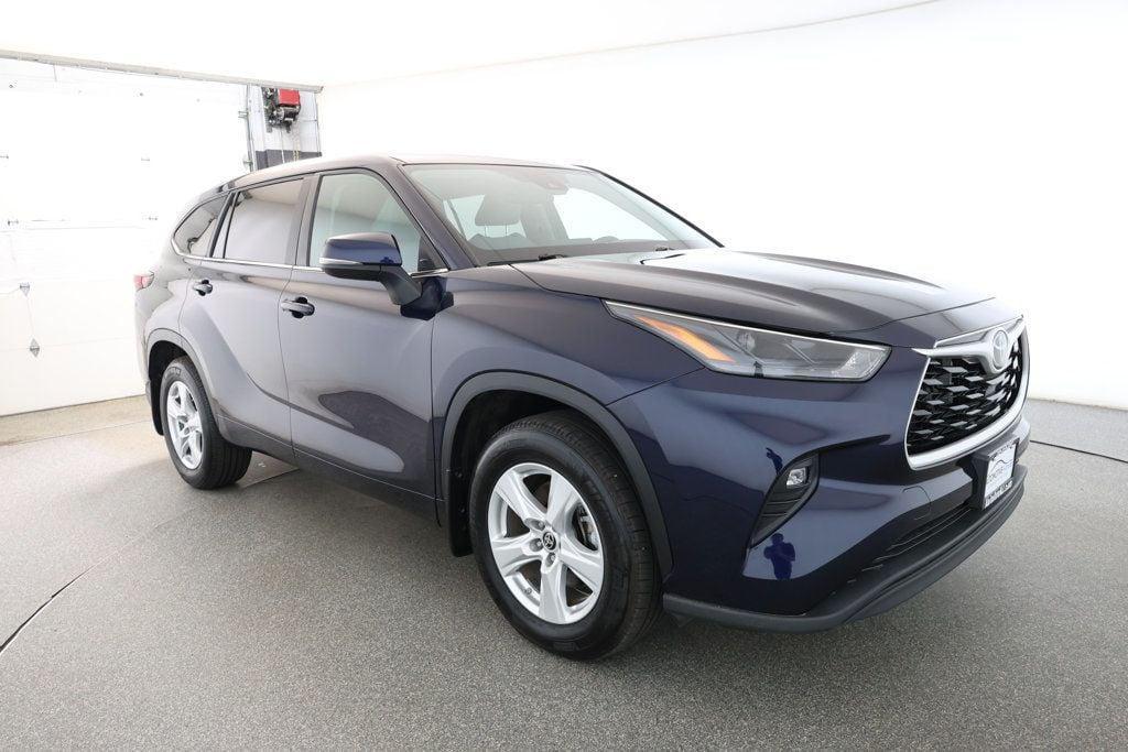 used 2024 Toyota Highlander car, priced at $35,495