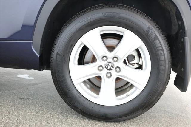 used 2024 Toyota Highlander car, priced at $35,495