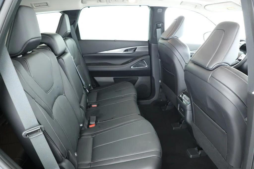 used 2025 INFINITI QX60 car, priced at $45,495