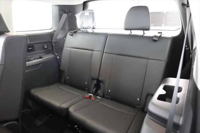 used 2024 Hyundai Santa Fe car, priced at $32,495