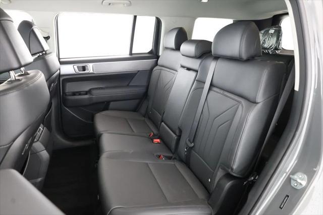 used 2024 Hyundai Santa Fe car, priced at $32,495