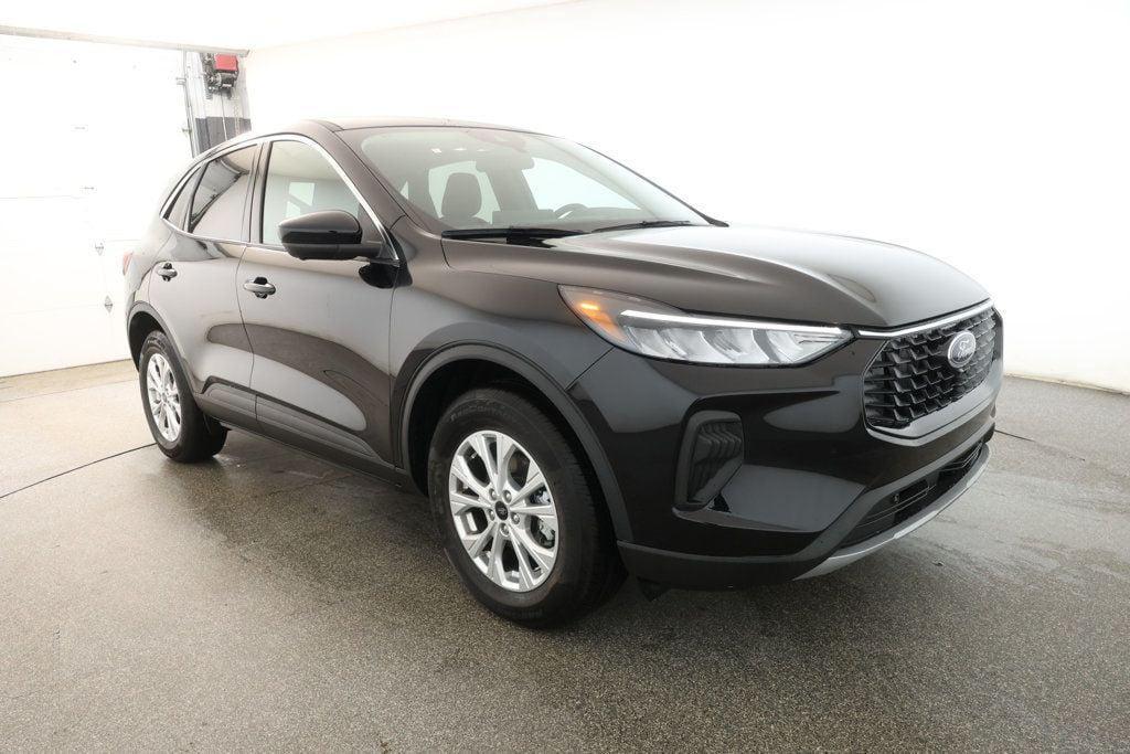 used 2023 Ford Escape car, priced at $22,595