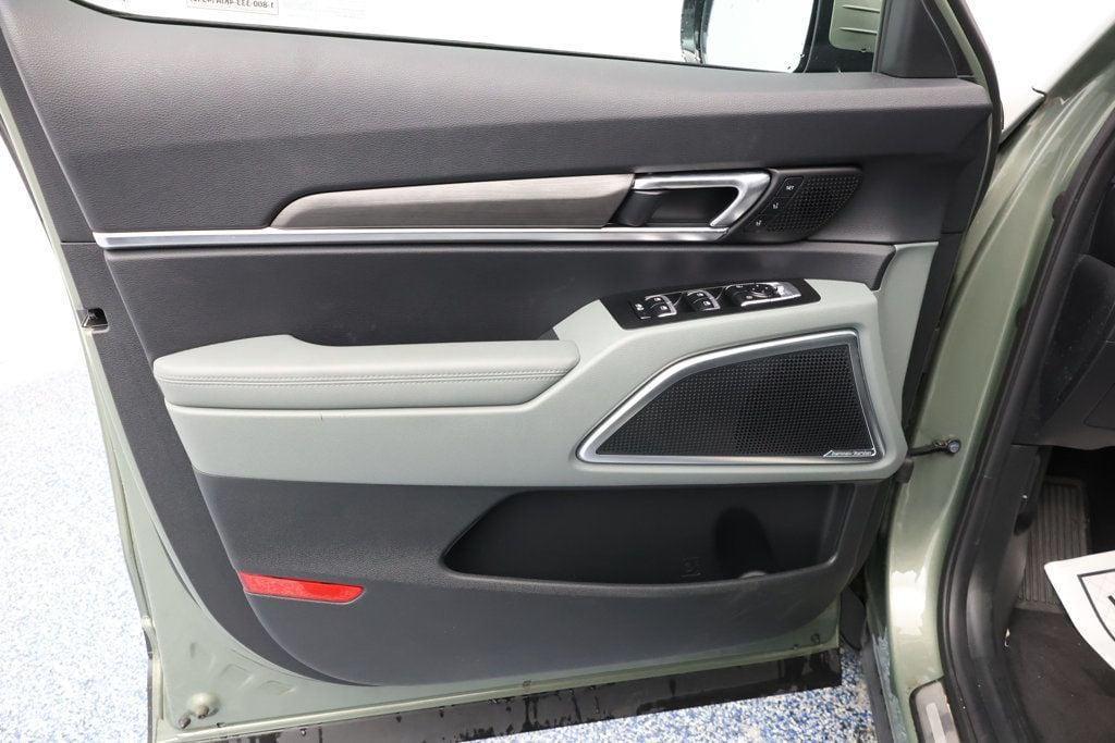 used 2023 Kia Telluride car, priced at $38,995