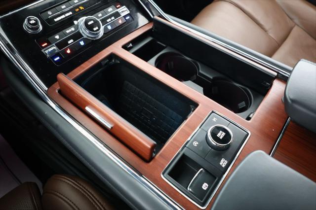 used 2024 Lincoln Navigator car, priced at $80,995