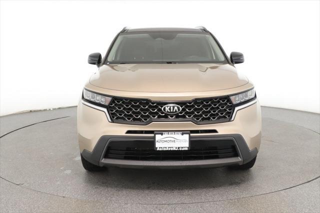 used 2021 Kia Sorento car, priced at $23,995