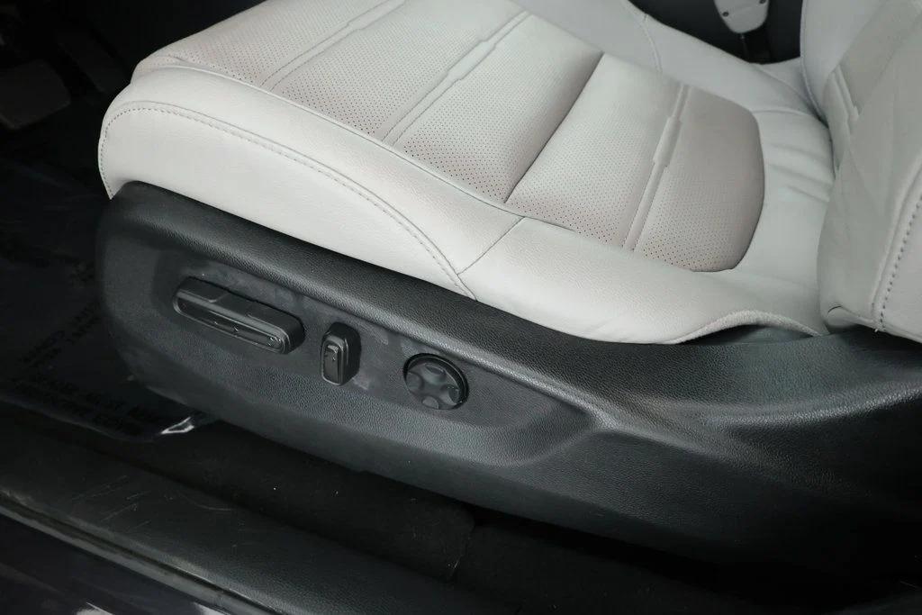 used 2018 Honda CR-V car, priced at $22,995