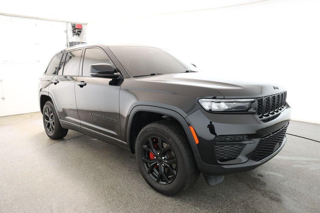 used 2024 Jeep Grand Cherokee car, priced at $32,495