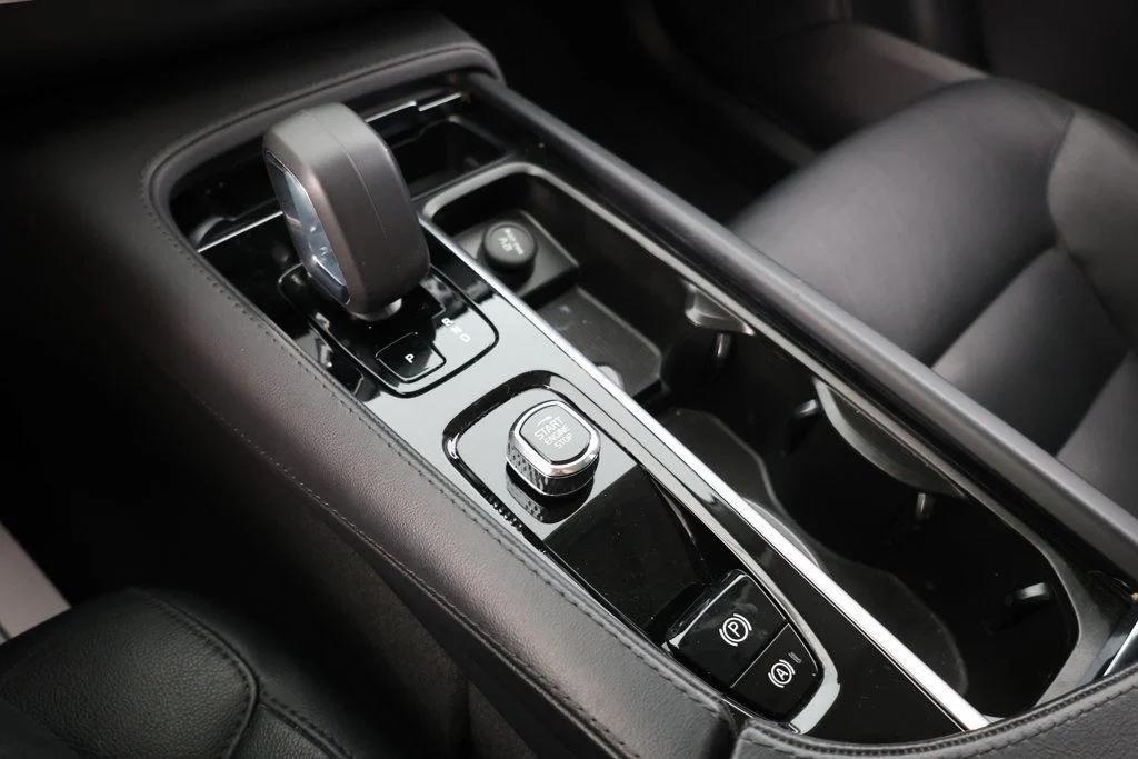 used 2024 Volvo XC90 car, priced at $39,295