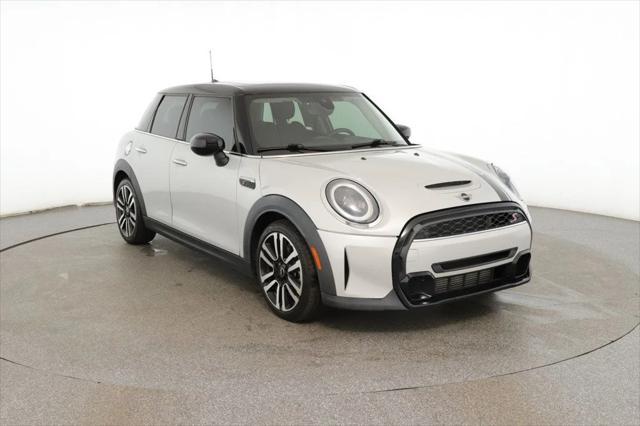 used 2022 MINI Hardtop car, priced at $22,995