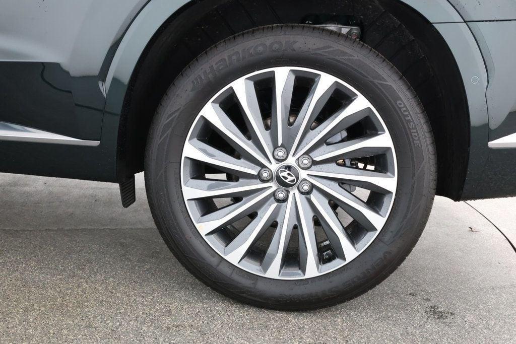 used 2025 Hyundai Palisade car, priced at $44,995